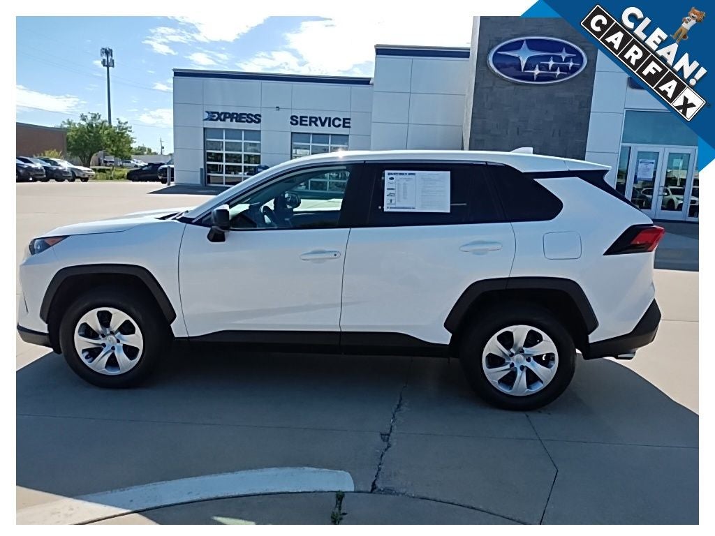 2022 Toyota RAV4 LE