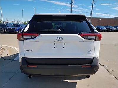 2022 Toyota RAV4 LE