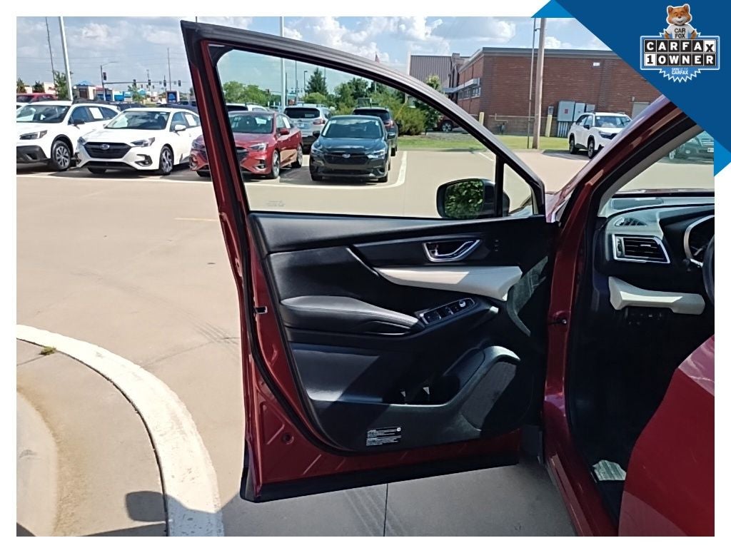 2022 Subaru Ascent Limited 8 PASSENGER