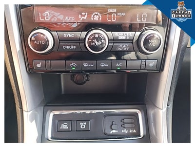 2022 Subaru Ascent Limited 8 PASSENGER