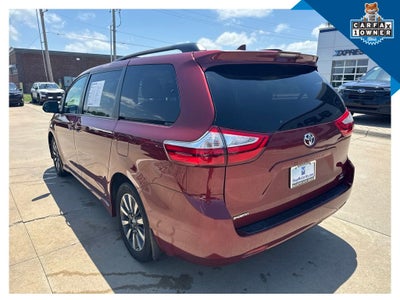 2018 Toyota Sienna LE 7 Passenger