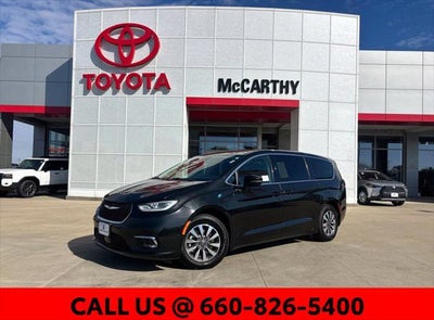 2023 Chrysler Pacifica Hybrid Touring L