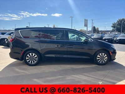 2023 Chrysler Pacifica Hybrid Touring L