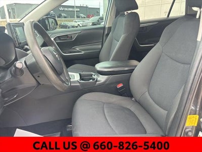2020 Toyota RAV4 LE