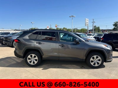2020 Toyota RAV4 LE