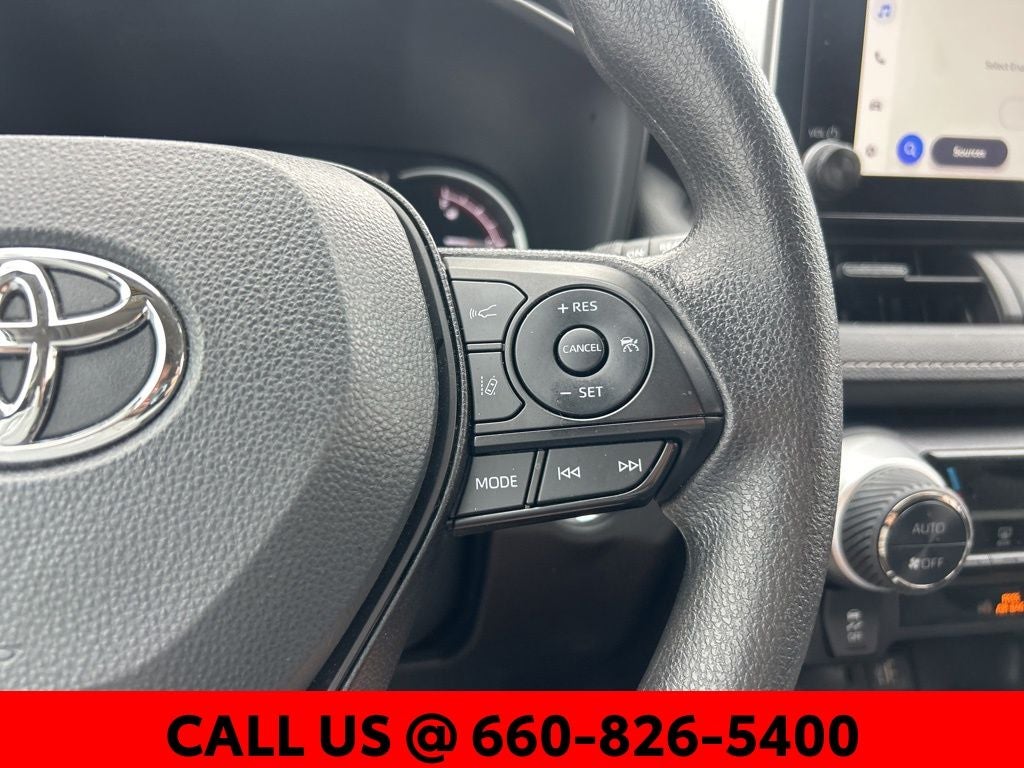 2025 Toyota RAV4 XLE