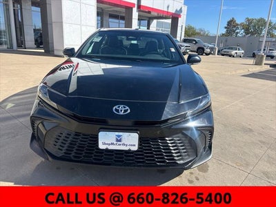 2025 Toyota Camry SE