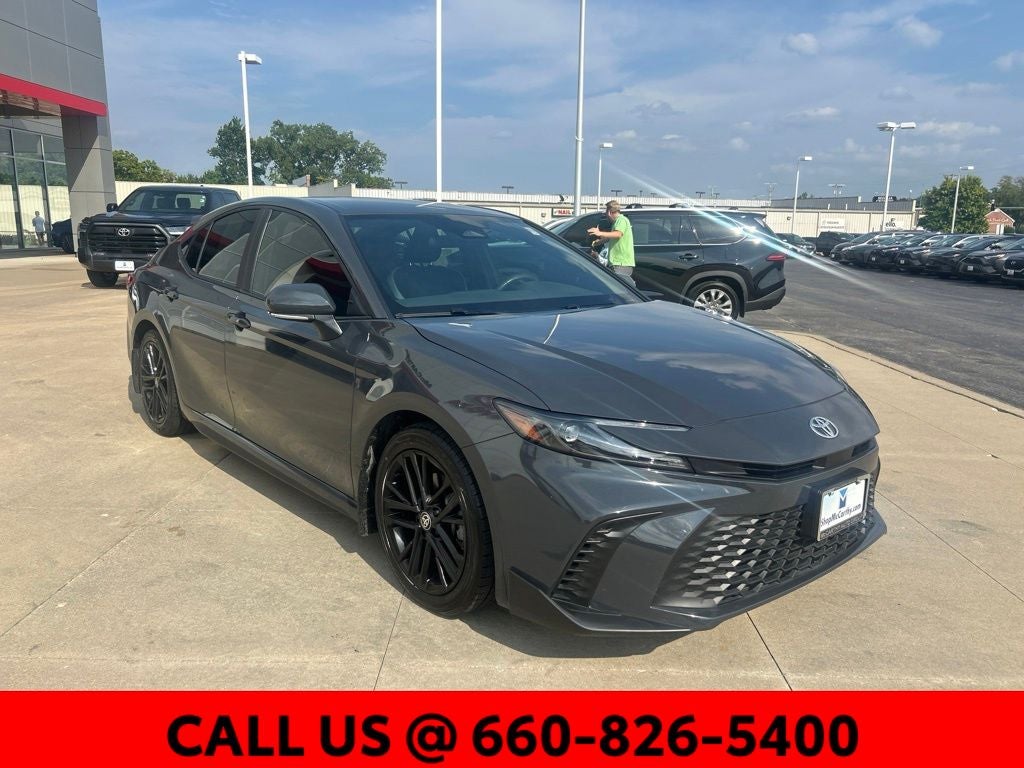 2025 Toyota Camry SE