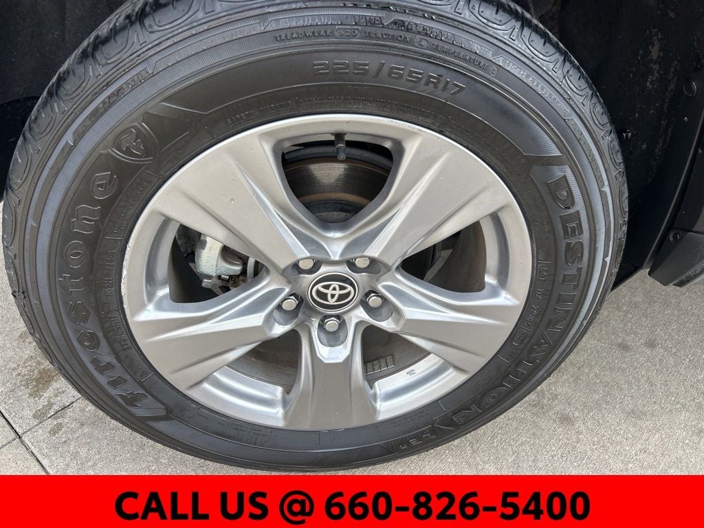 2025 Toyota RAV4 Hybrid LE