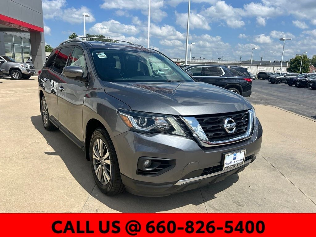 2020 Nissan Pathfinder SV