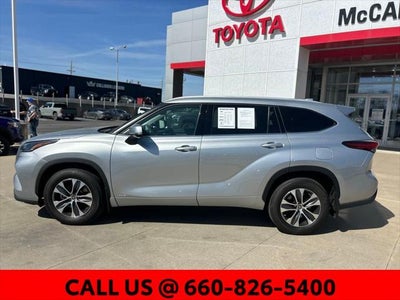 2022 Toyota Highlander Hybrid XLE
