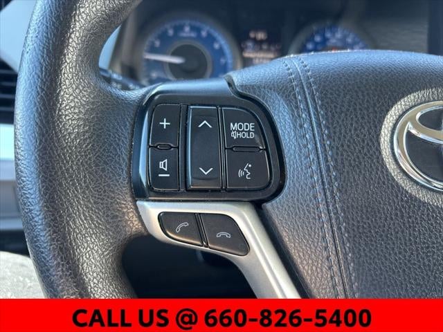 2020 Toyota Sienna LE 7 Passenger