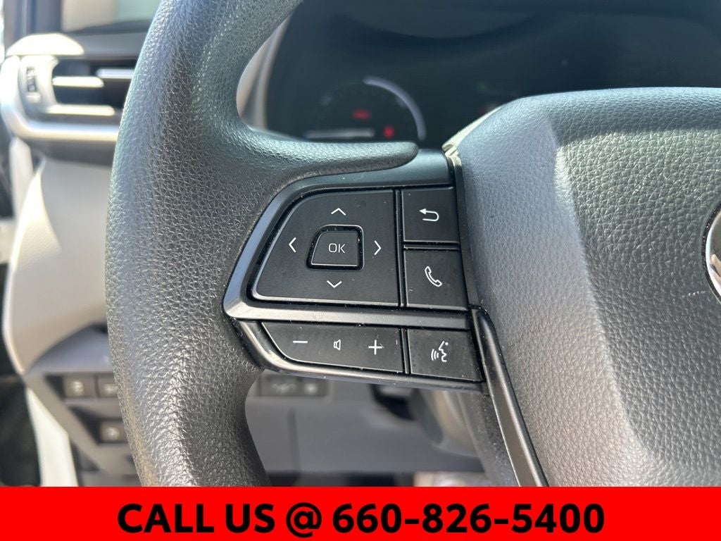 2024 Toyota Sienna LE 8 Passenger