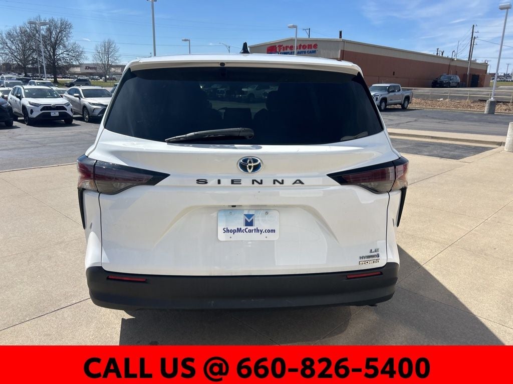 2024 Toyota Sienna LE 8 Passenger