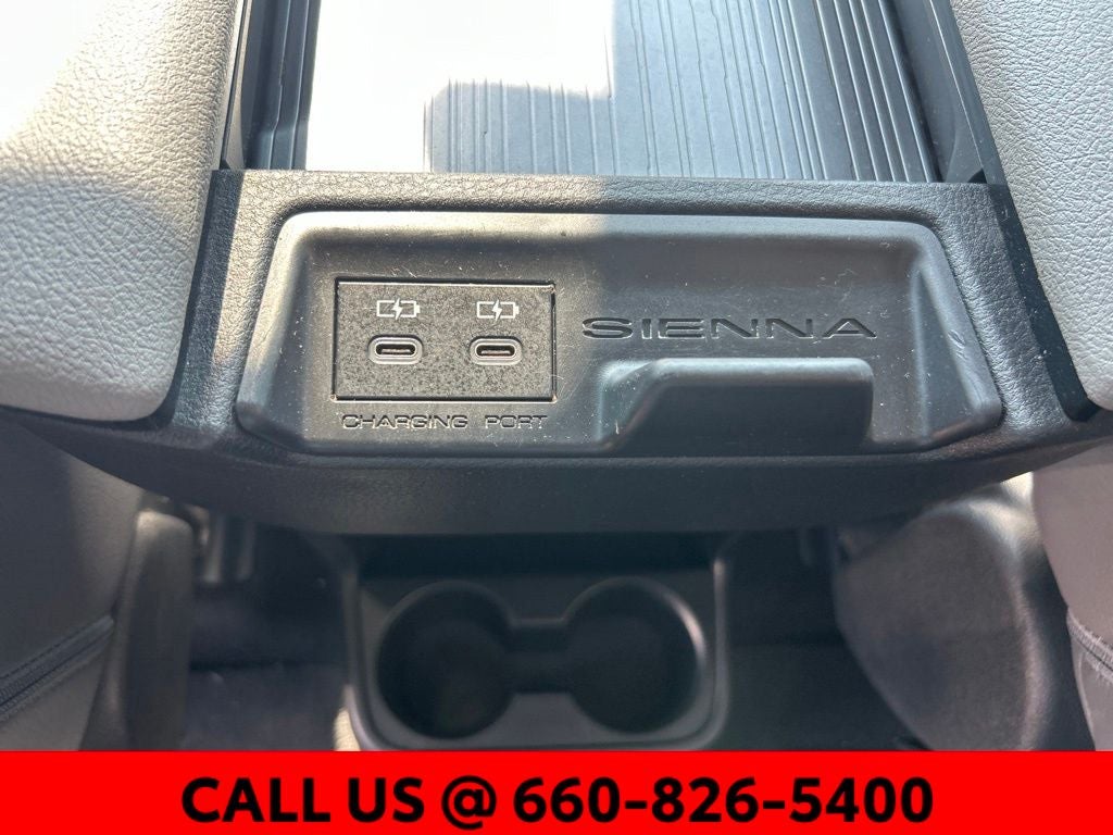 2025 Toyota Sienna LE 8 Passenger