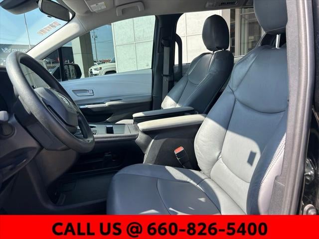 2025 Toyota Sienna LE 8 Passenger