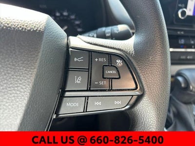 2025 Toyota Sienna LE 8 Passenger