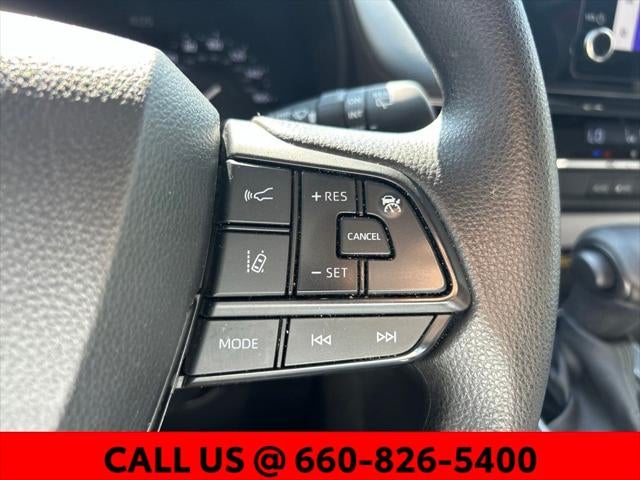 2025 Toyota Sienna LE 8 Passenger