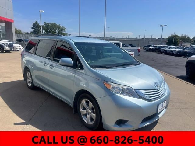 2017 Toyota Sienna LE 8 Passenger