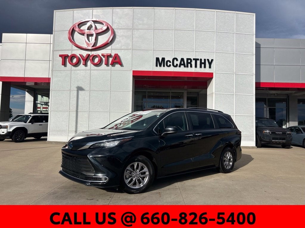 2023 Toyota Sienna XLE 8 Passenger