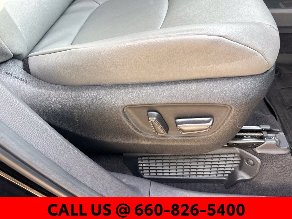 2023 Toyota Sienna XLE 8 Passenger