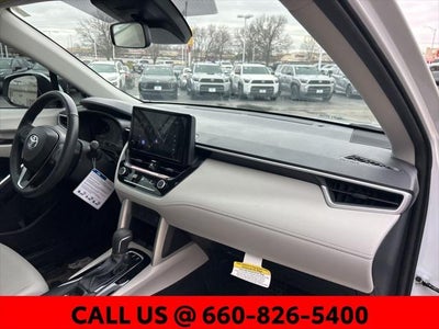 2024 Toyota Corolla Cross LE