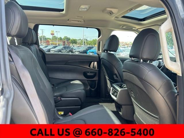 2025 Kia Carnival SX