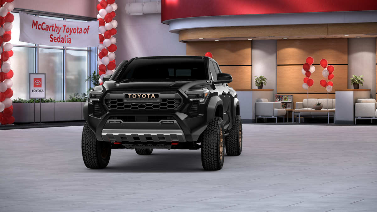 2025 Toyota Tacoma i-FORCE MAX Tacoma Trailhunter