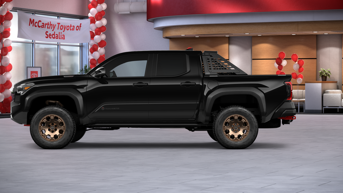 2025 Toyota Tacoma i-FORCE MAX Tacoma Trailhunter