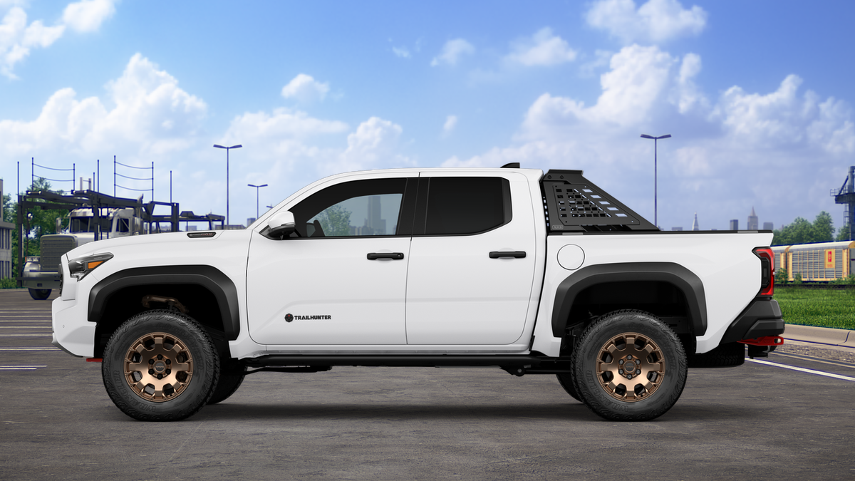 2026 Toyota Tacoma i-FORCE MAX Tacoma Trailhunter