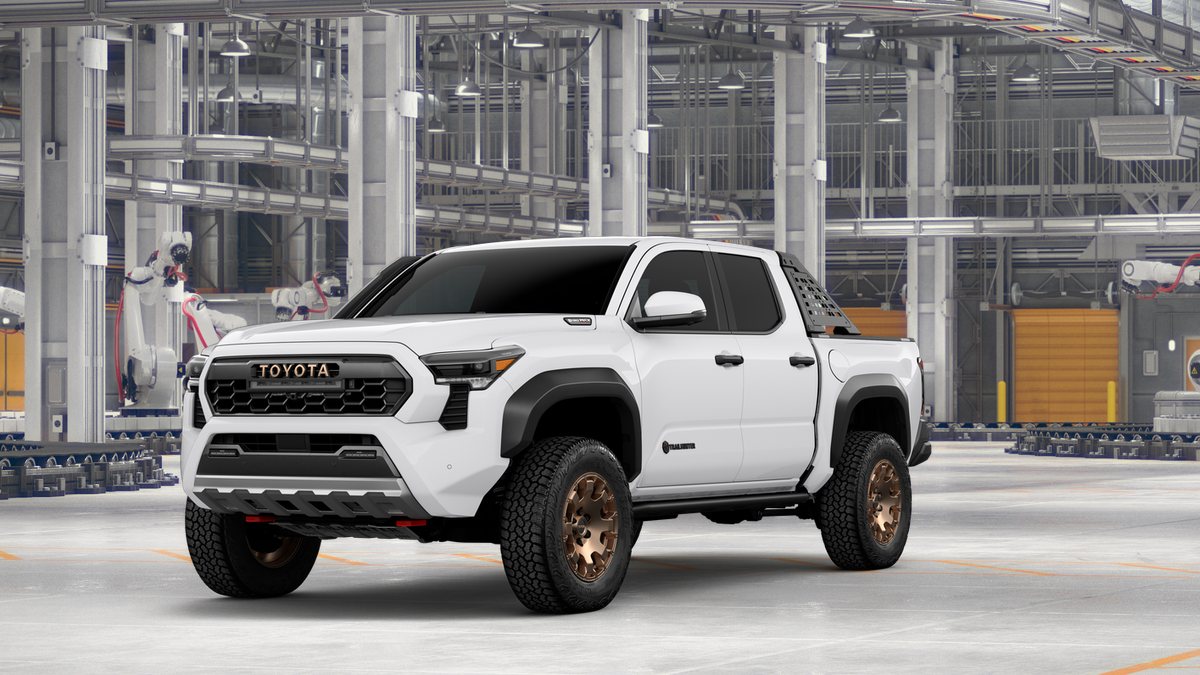 2026 Toyota Tacoma i-FORCE MAX Tacoma Trailhunter