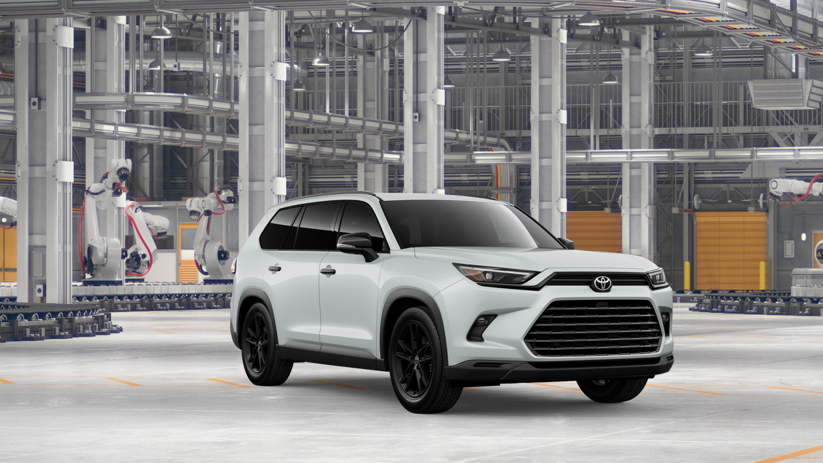 2026 Toyota Grand Highlander Hybrid Nightshade
