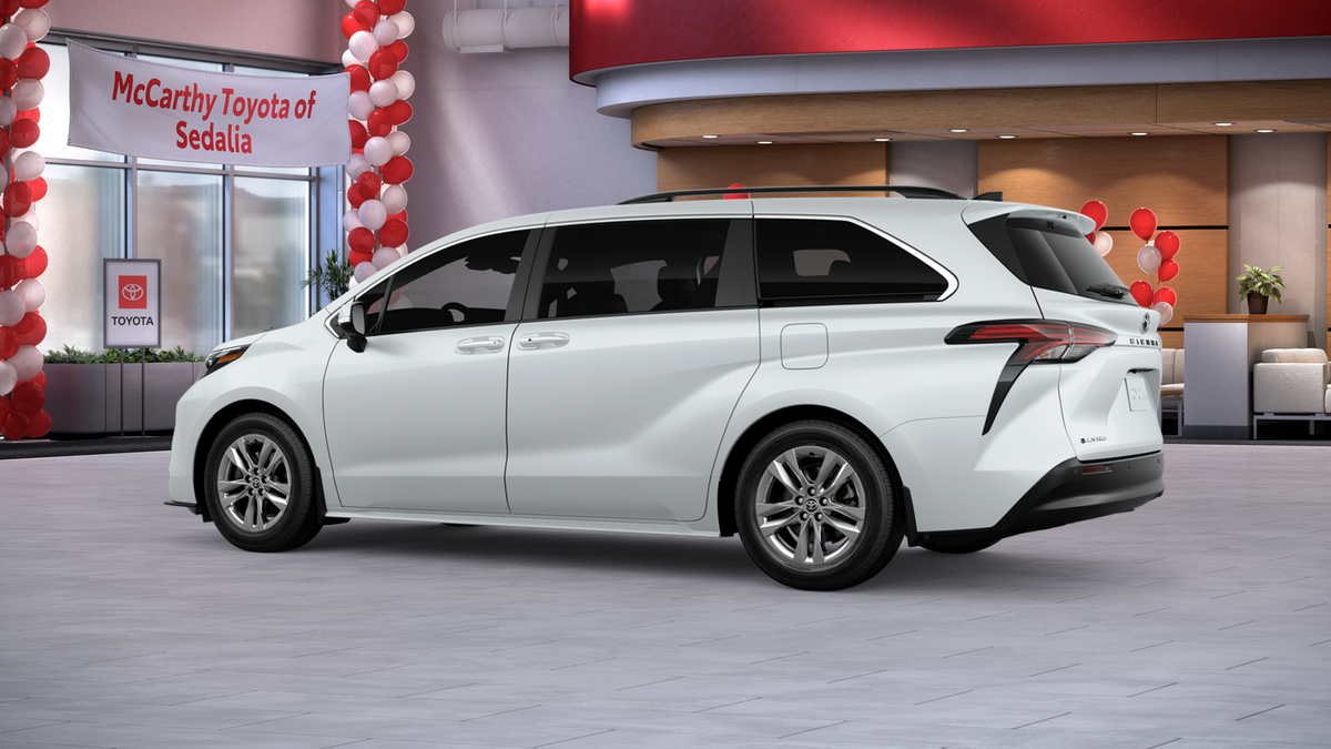 2026 Toyota Sienna XLE