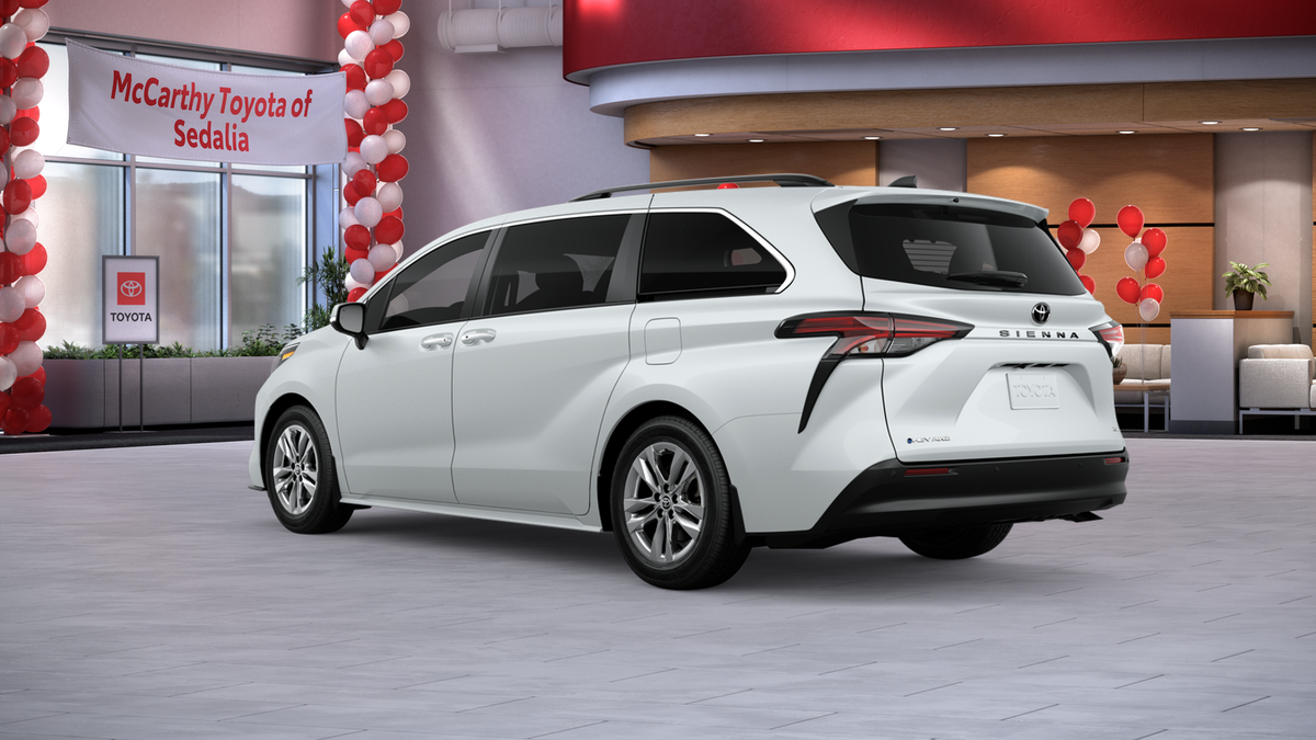 2026 Toyota Sienna XLE