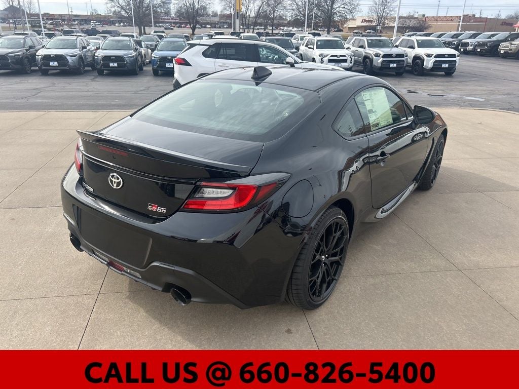 2026 Toyota GR86 Premium MT