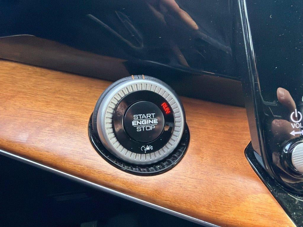 2024 Jeep Grand Wagoneer L Series III