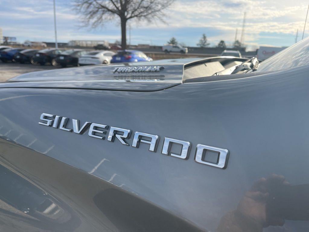 2025 Chevrolet Silverado 1500 RST