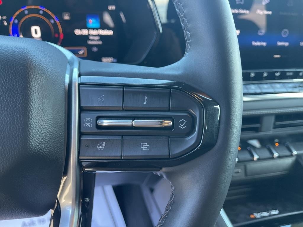 2025 Chevrolet Colorado WT/LT