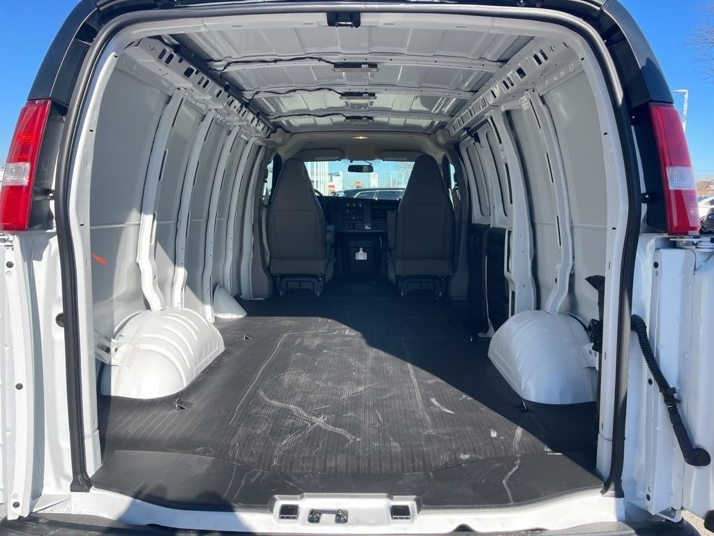 2025 Chevrolet Express Cargo 3500 Base