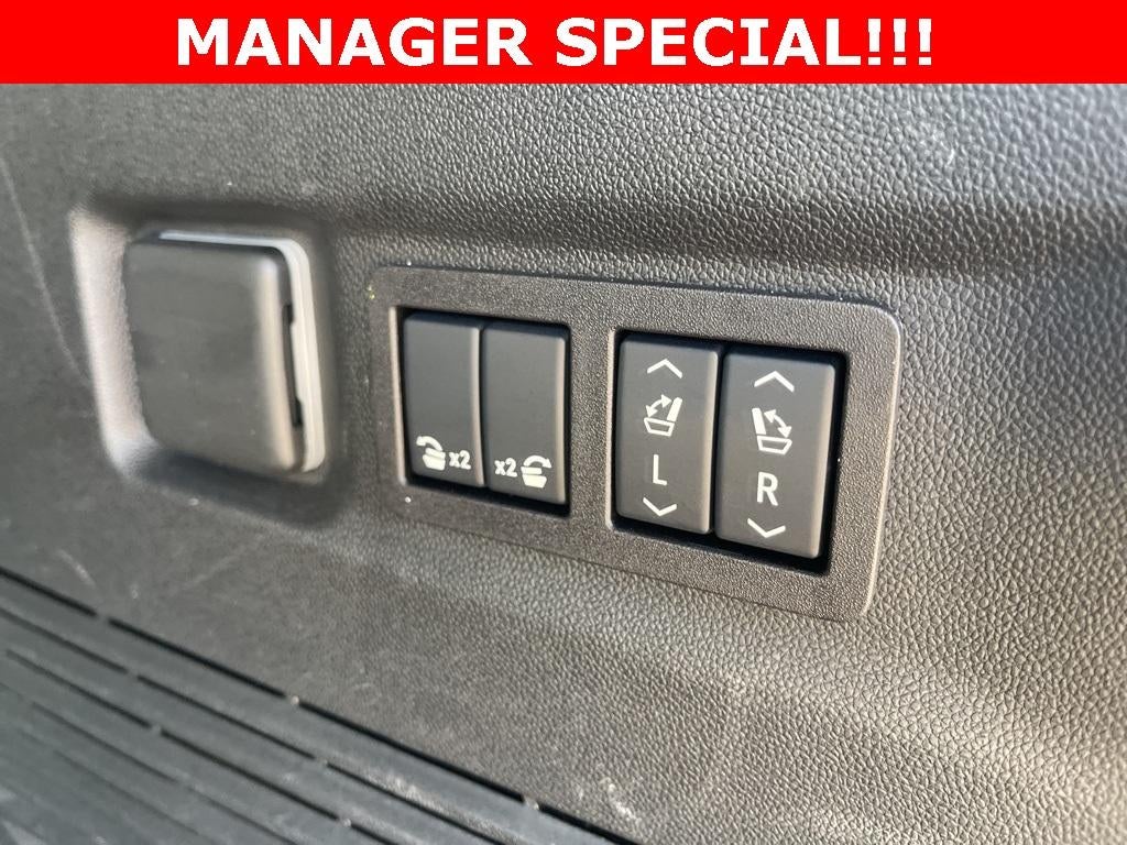 2025 GMC Yukon XL AT4 Ultimate