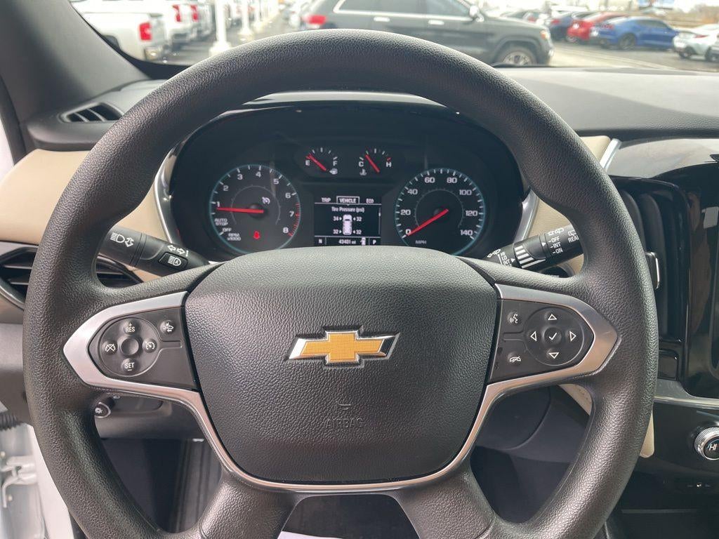 2023 Chevrolet Traverse LS