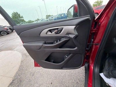 2023 Chevrolet Traverse LT