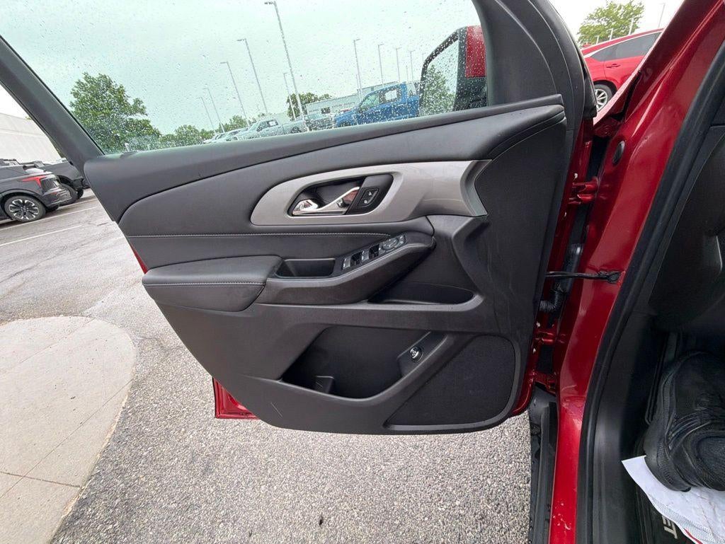 2023 Chevrolet Traverse LT