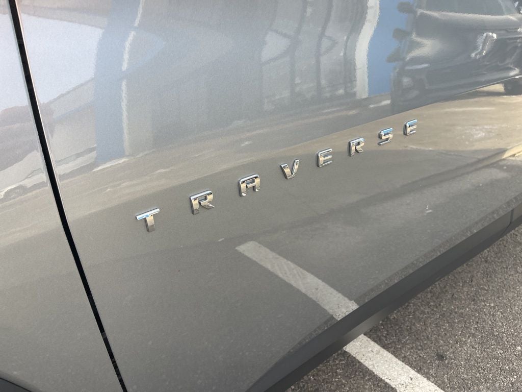 2023 Chevrolet Traverse LT