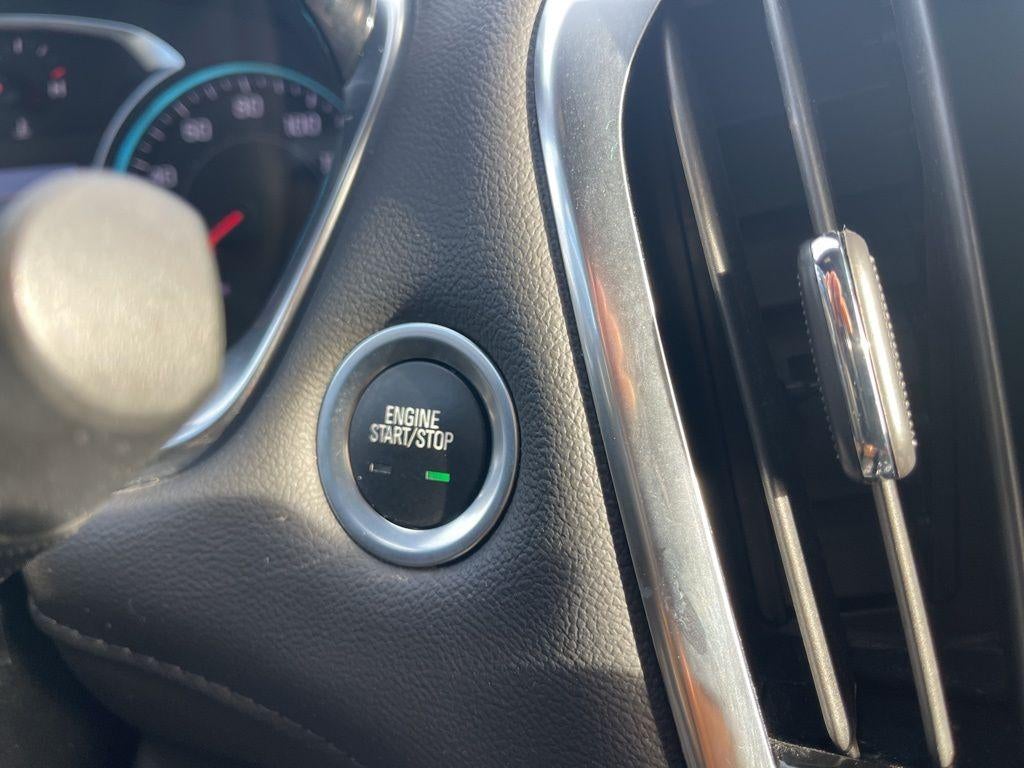 2023 Chevrolet Traverse LT