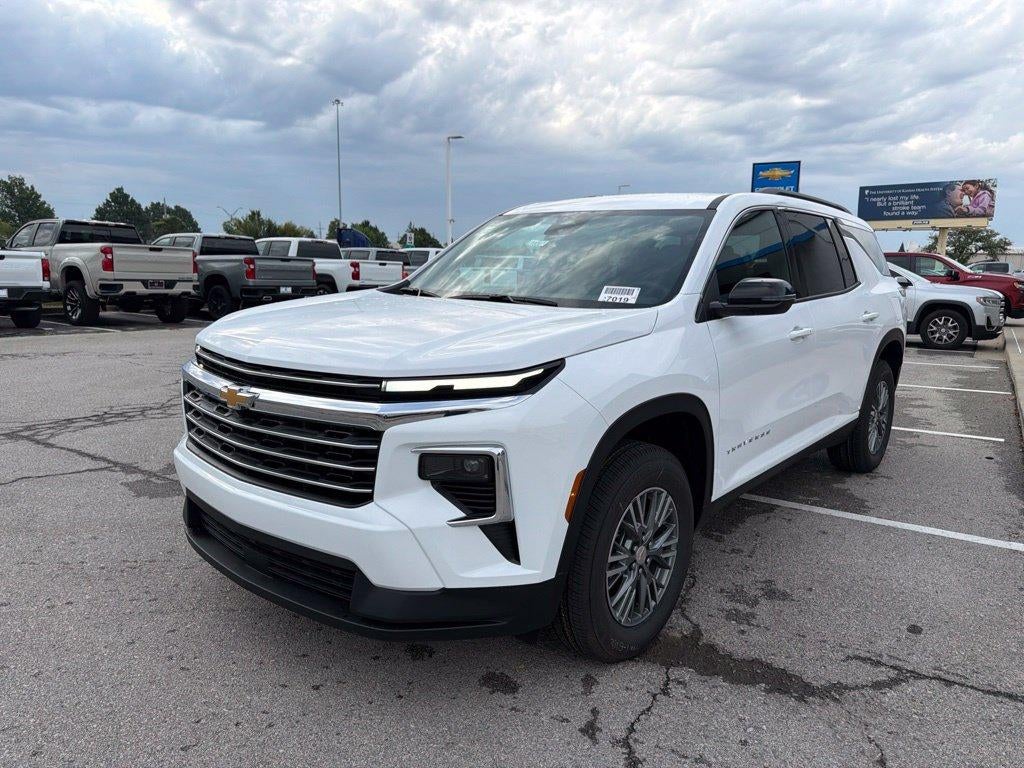 2027 Chevrolet Traverse LT