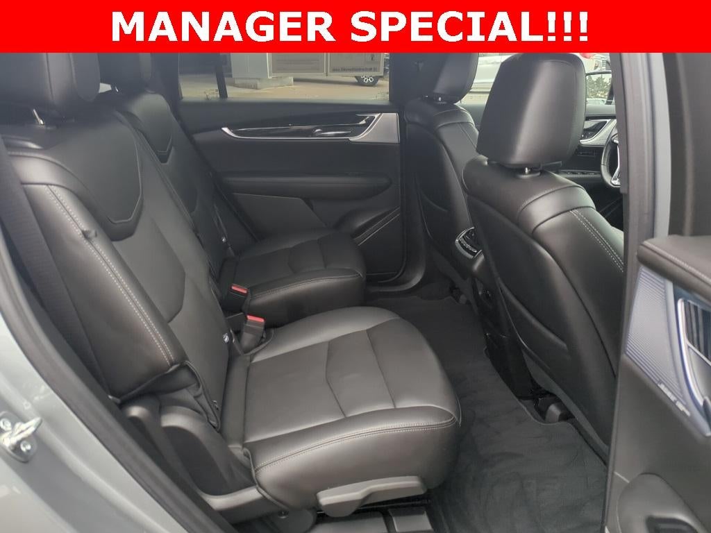 2025 Cadillac XT6 Premium Luxury