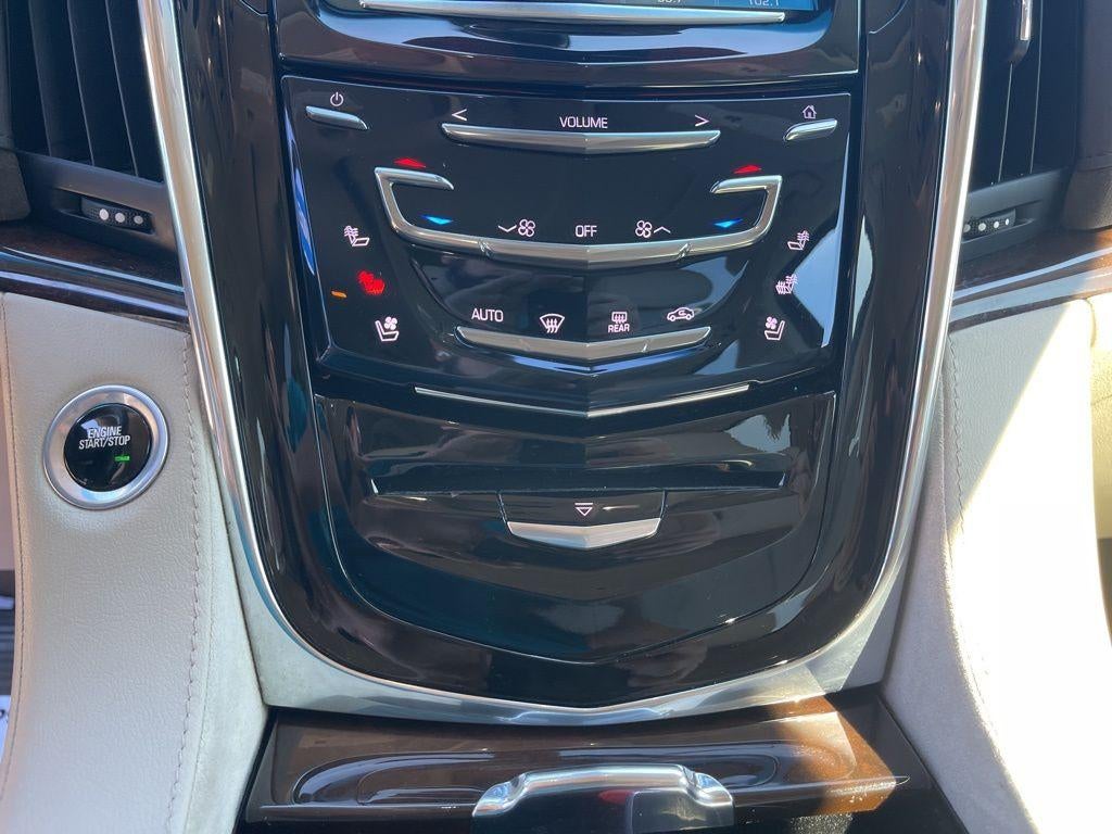 2017 Cadillac Escalade Base