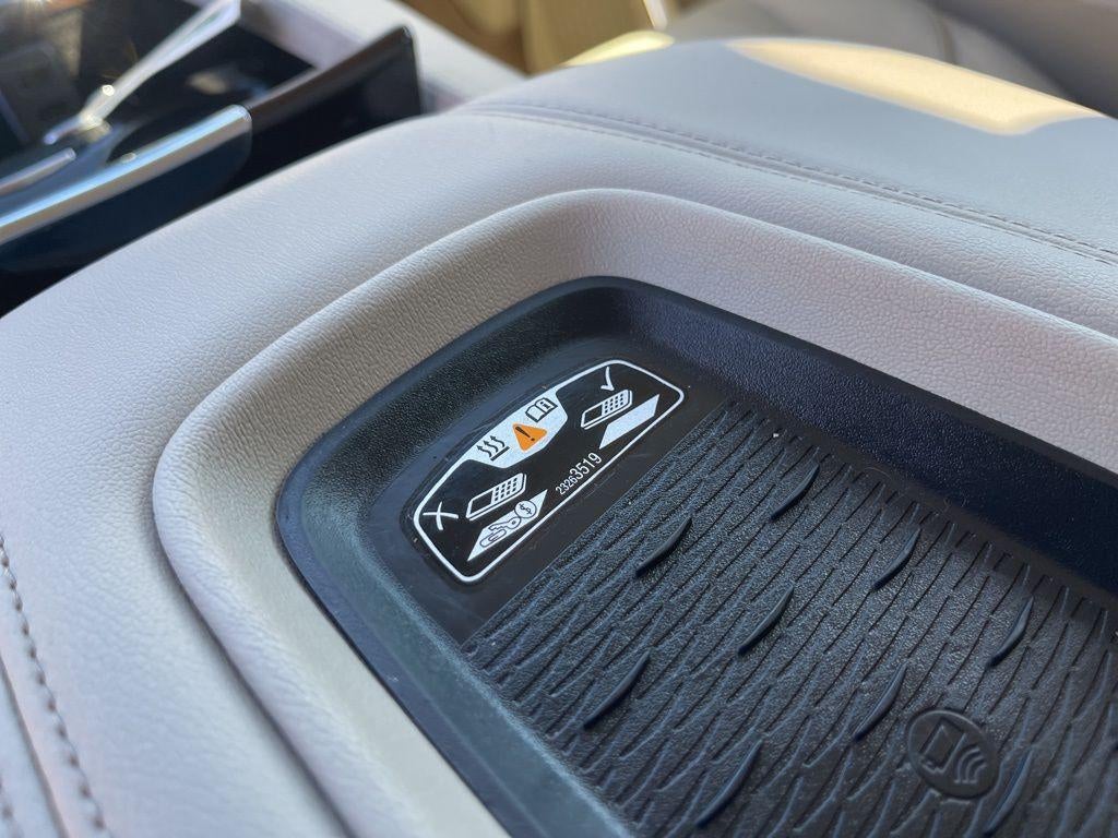 2017 Cadillac Escalade Base