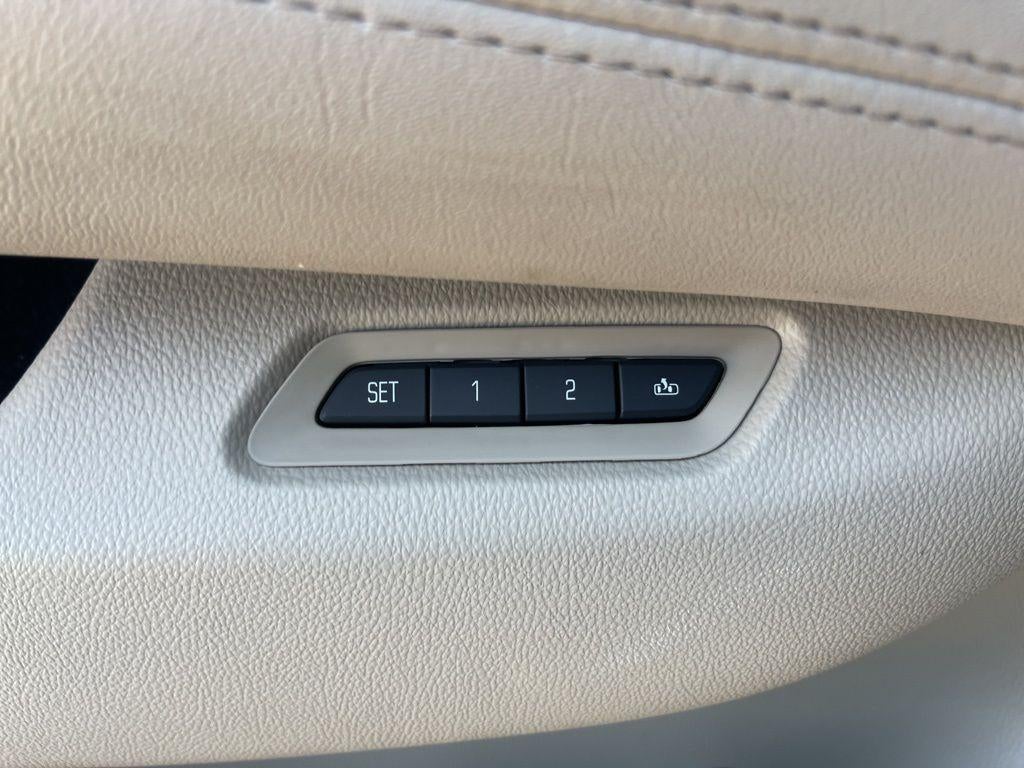 2017 Cadillac Escalade Base